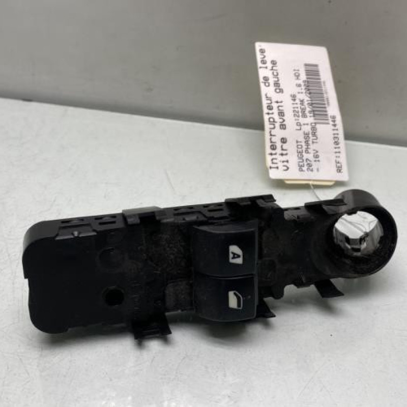 Interrupteur de leve vitre avant gauche PEUGEOT 207 Photo n°1