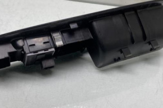 Interrupteur de leve vitre avant gauche VOLKSWAGEN POLO 4