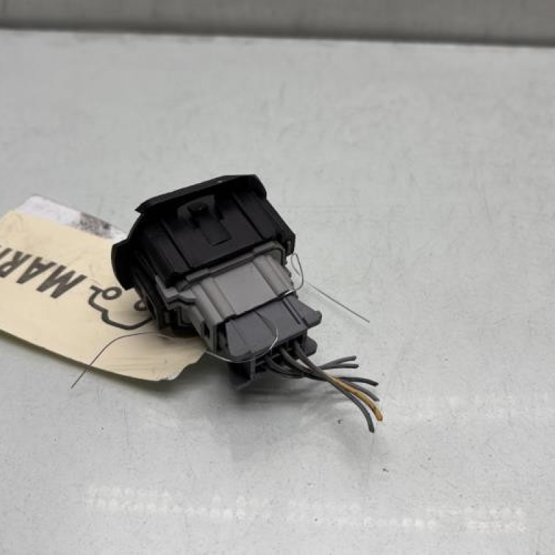 Interrupteur de leve vitre avant droit RENAULT VEL SATIS Photo n°2