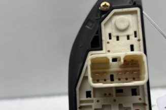 Interrupteur de leve vitre avant gauche SUZUKI WAGON-R