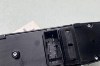 Interrupteur de leve vitre avant gauche JEEP CHEROKEE 4