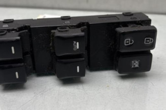 Interrupteur de leve vitre avant gauche KIA SPORTAGE 3 Photo n°1