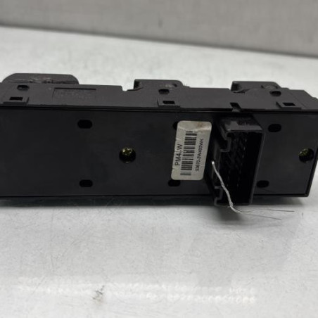 Interrupteur de leve vitre avant gauche KIA SPORTAGE 3