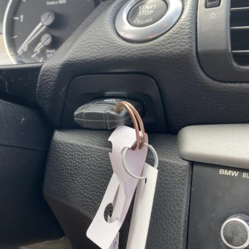 Interrupteur de leve vitre avant gauche BMW SERIE 1 E87 Photo n°15