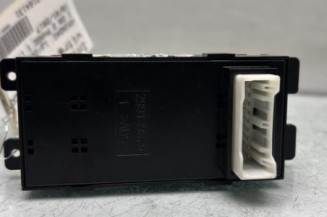 Interrupteur de leve vitre avant gauche HYUNDAI I 20 2