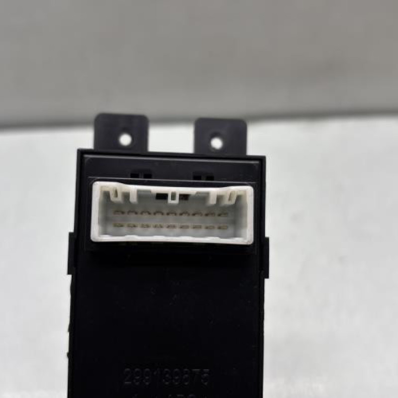 Interrupteur de leve vitre avant gauche HYUNDAI I 20 2 Photo n°4