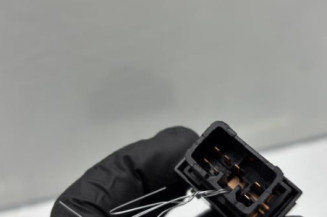 Interrupteur de leve vitre avant droit KIA SORENTO 1