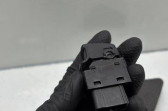 Interrupteur de leve vitre avant droit KIA SORENTO 1