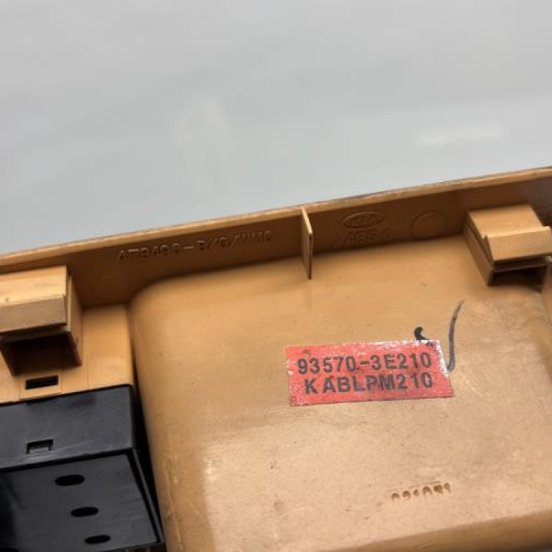 Interrupteur de leve vitre avant gauche KIA SORENTO 1 Photo n°8