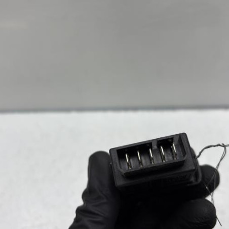 Interrupteur de leve vitre avant gauche RENAULT KANGOO 1