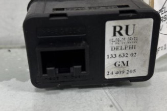 Interrupteur de leve vitre avant gauche OPEL CORSA C