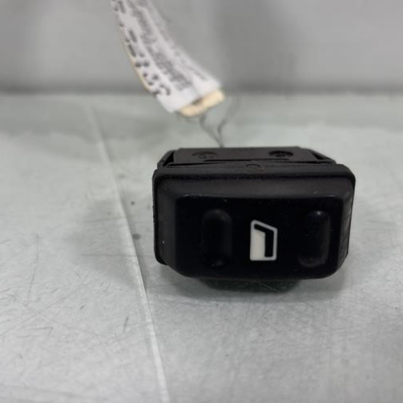 Interrupteur de leve vitre avant gauche CITROEN XSARA Photo n°1