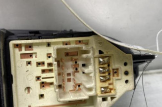 Interrupteur de leve vitre avant gauche KIA SPORTAGE 3