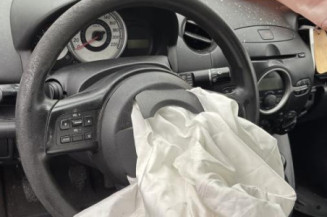 Interrupteur de leve vitre avant gauche MAZDA 2 2