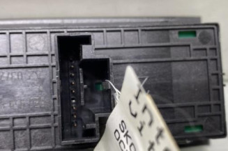 Interrupteur de leve vitre avant gauche SKODA OCTAVIA 4