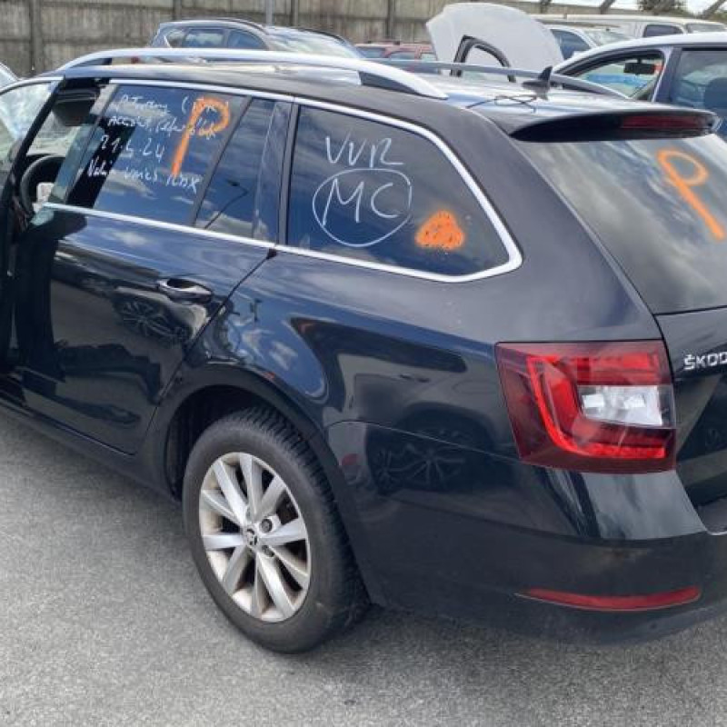 Interrupteur de leve vitre avant gauche SKODA OCTAVIA 4 Photo n°9