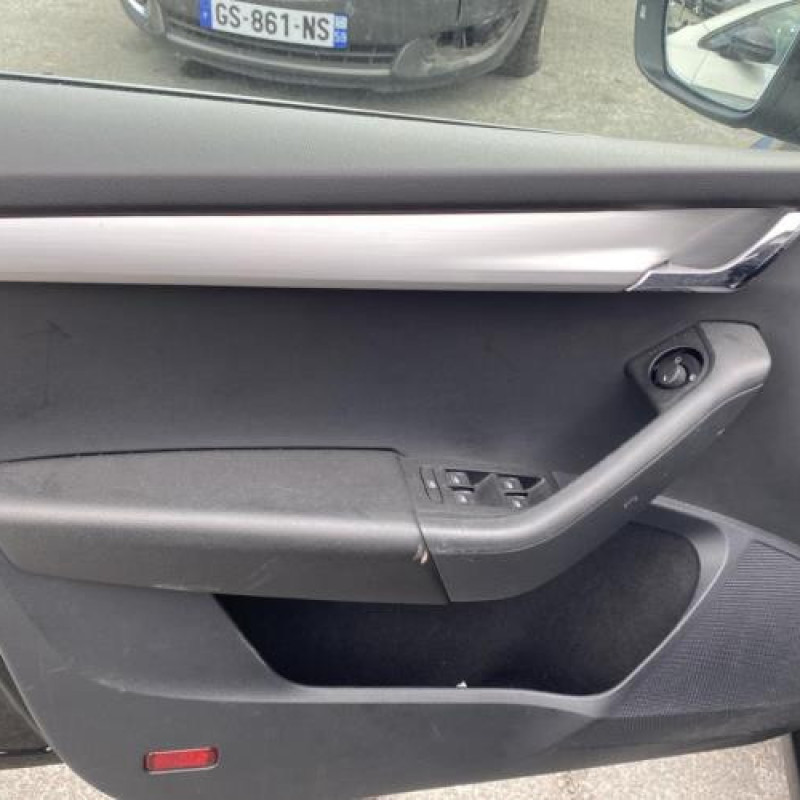 Interrupteur de leve vitre avant gauche SKODA OCTAVIA 4 Photo n°18