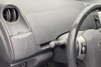 Interrupteur de leve vitre avant gauche TOYOTA YARIS 2