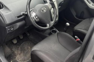 Interrupteur de leve vitre avant gauche TOYOTA YARIS 2