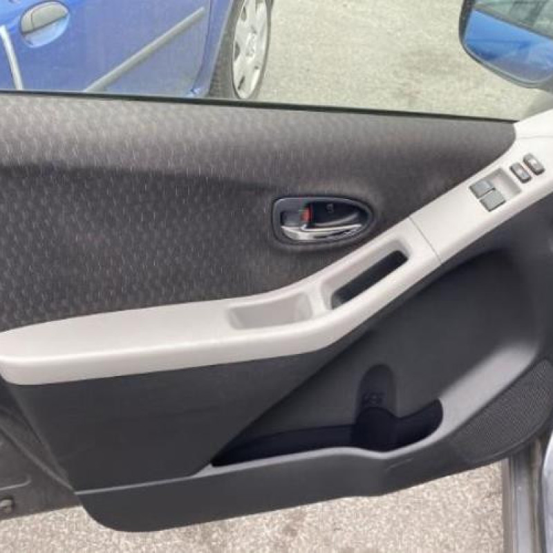 Interrupteur de leve vitre avant gauche TOYOTA YARIS 2 Photo n°18
