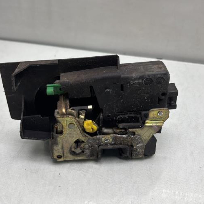 Serrure avant gauche RENAULT LAGUNA 1 Photo n°3