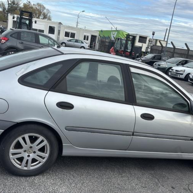 Serrure avant gauche RENAULT LAGUNA 1 Photo n°10