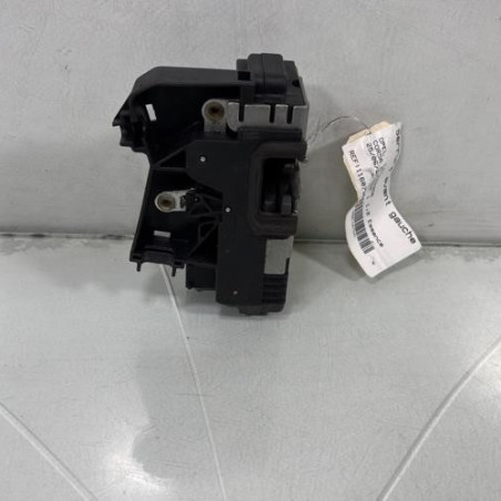 Serrure avant gauche OPEL CORSA C