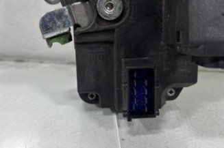 Serrure avant gauche OPEL CORSA C