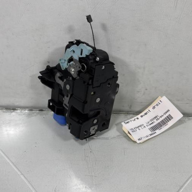 Serrure avant droit VOLKSWAGEN GOLF 5 Photo n°1