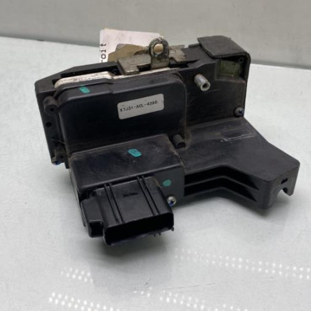 Serrure avant droit FORD FIESTA 5