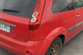 Serrure avant droit FORD FIESTA 5