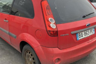 Serrure avant droit FORD FIESTA 5