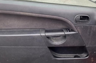 Serrure avant gauche FORD FIESTA 5
