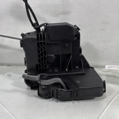 Serrure avant droit MERCEDES CLASSE CLK 209