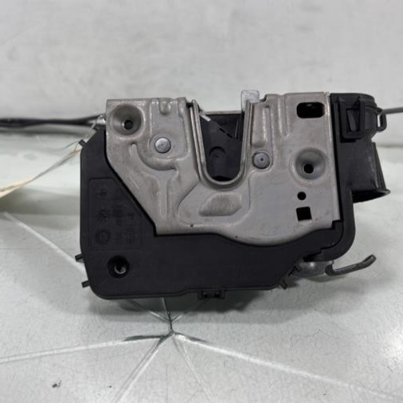 Serrure avant droit MERCEDES CLASSE CLK 209 Photo n°4