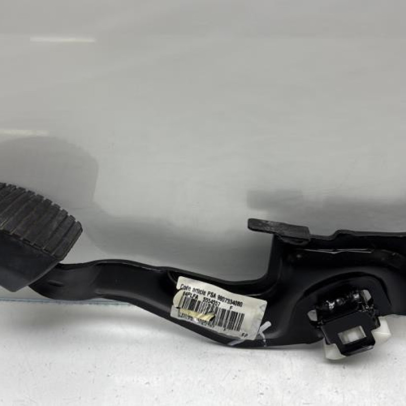 Pedale de frein PEUGEOT 208 1 Photo n°1