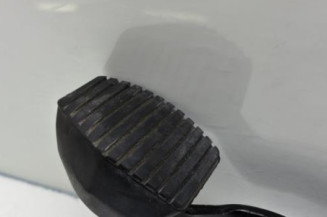 Pedale de frein PEUGEOT 208 1