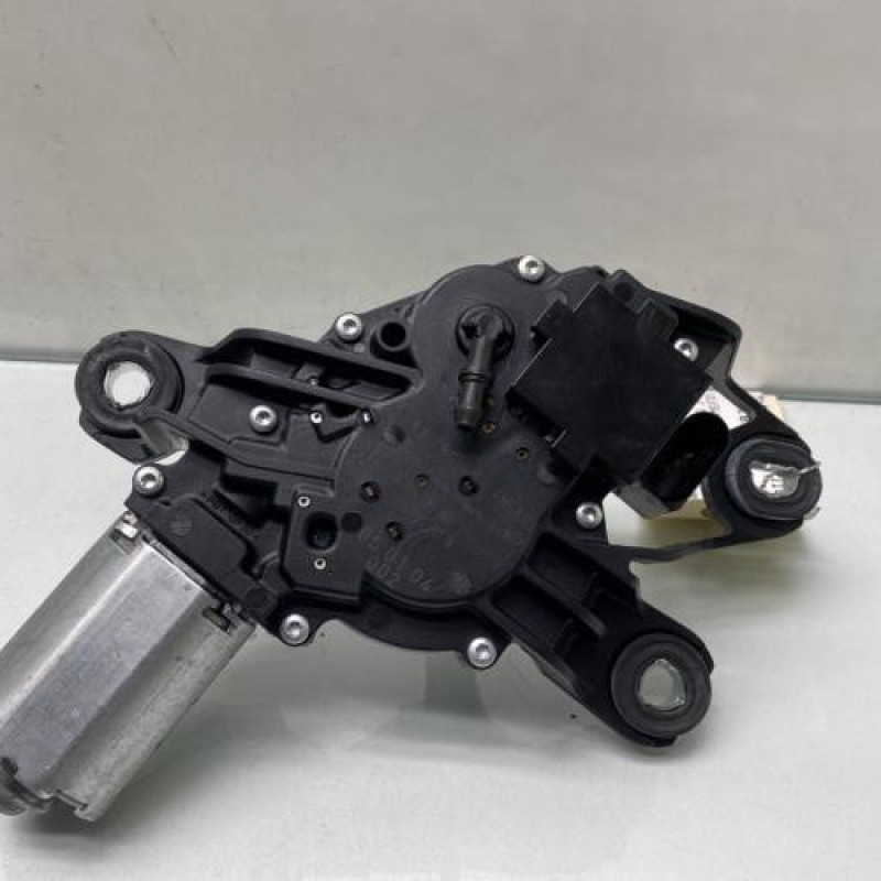 Moteur essuie glace arriere VOLKSWAGEN GOLF 5 Photo n°2