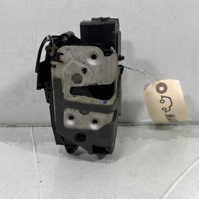 Serrure avant droit FORD FIESTA 6 Photo n°1