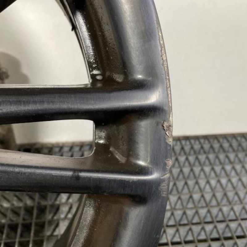 Jante RENAULT MEGANE 3 Photo n°5