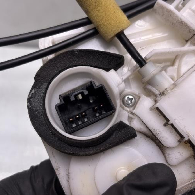 Serrure avant gauche MAZDA 2 2 Photo n°4