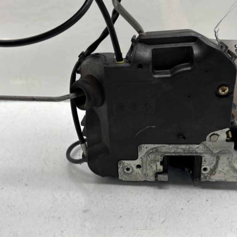 Serrure avant gauche MERCEDES CLASSE C 203 COUPE SPORT Photo n°6