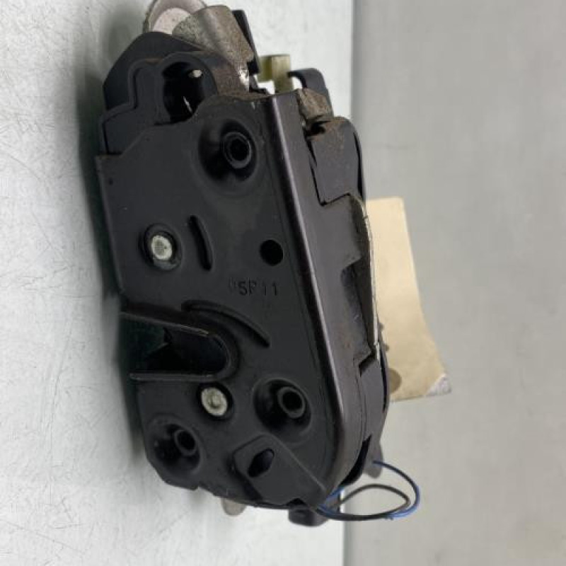 Serrure avant droit MERCEDES VITO 639 Photo n°1