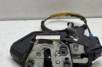 Serrure arriere droit TOYOTA AVENSIS 2 Photo n°1