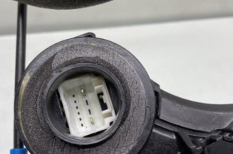 Serrure arriere droit TOYOTA AVENSIS 2