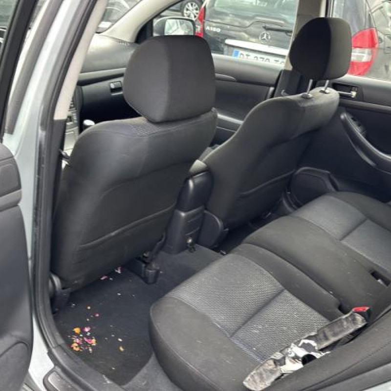 Serrure arriere droit TOYOTA AVENSIS 2 Photo n°15