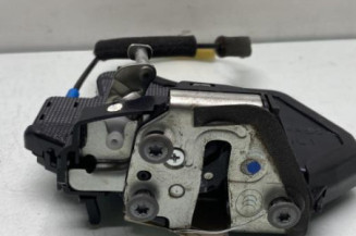 Serrure arriere gauche TOYOTA AVENSIS 2 Photo n°1