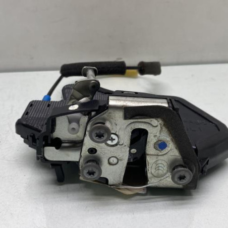 Serrure arriere gauche TOYOTA AVENSIS 2 Photo n°1
