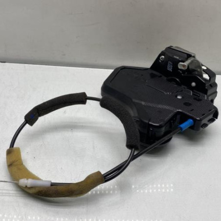 Serrure arriere gauche TOYOTA AVENSIS 2