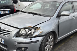 Serrure arriere gauche TOYOTA AVENSIS 2